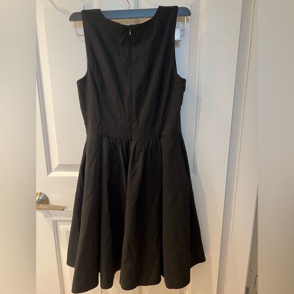 Sleeveless A-Line Black Zara Dress with Side Pockets - Picture 7 of 11